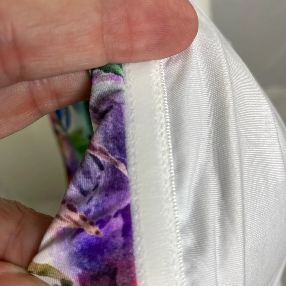 Pily Q Lanai Embroidered Ruffle Bandeau Bikini Top Size D Cup ties in Back NEW
